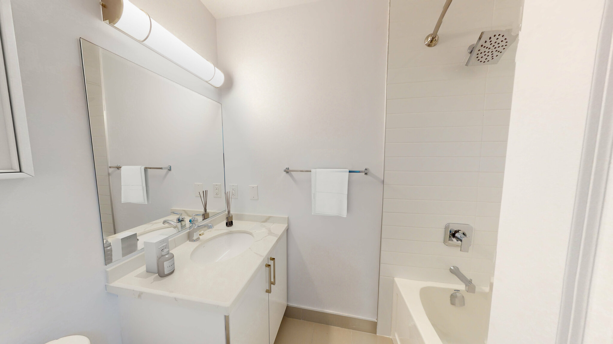 400 Walmer Road - Photo 7