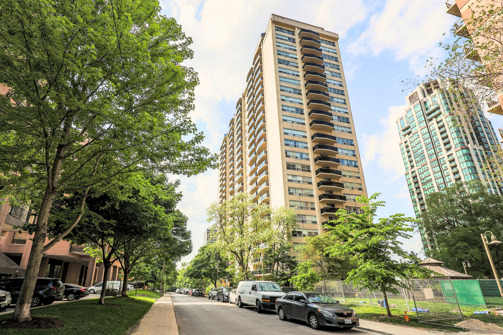 400 Walmer Road - Photo 36