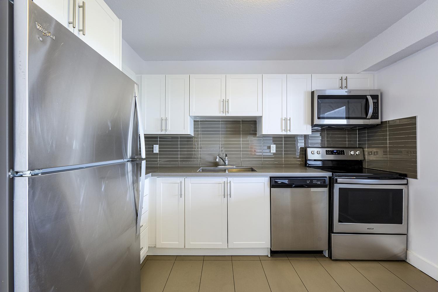 Bayview Village Place - Photo 2