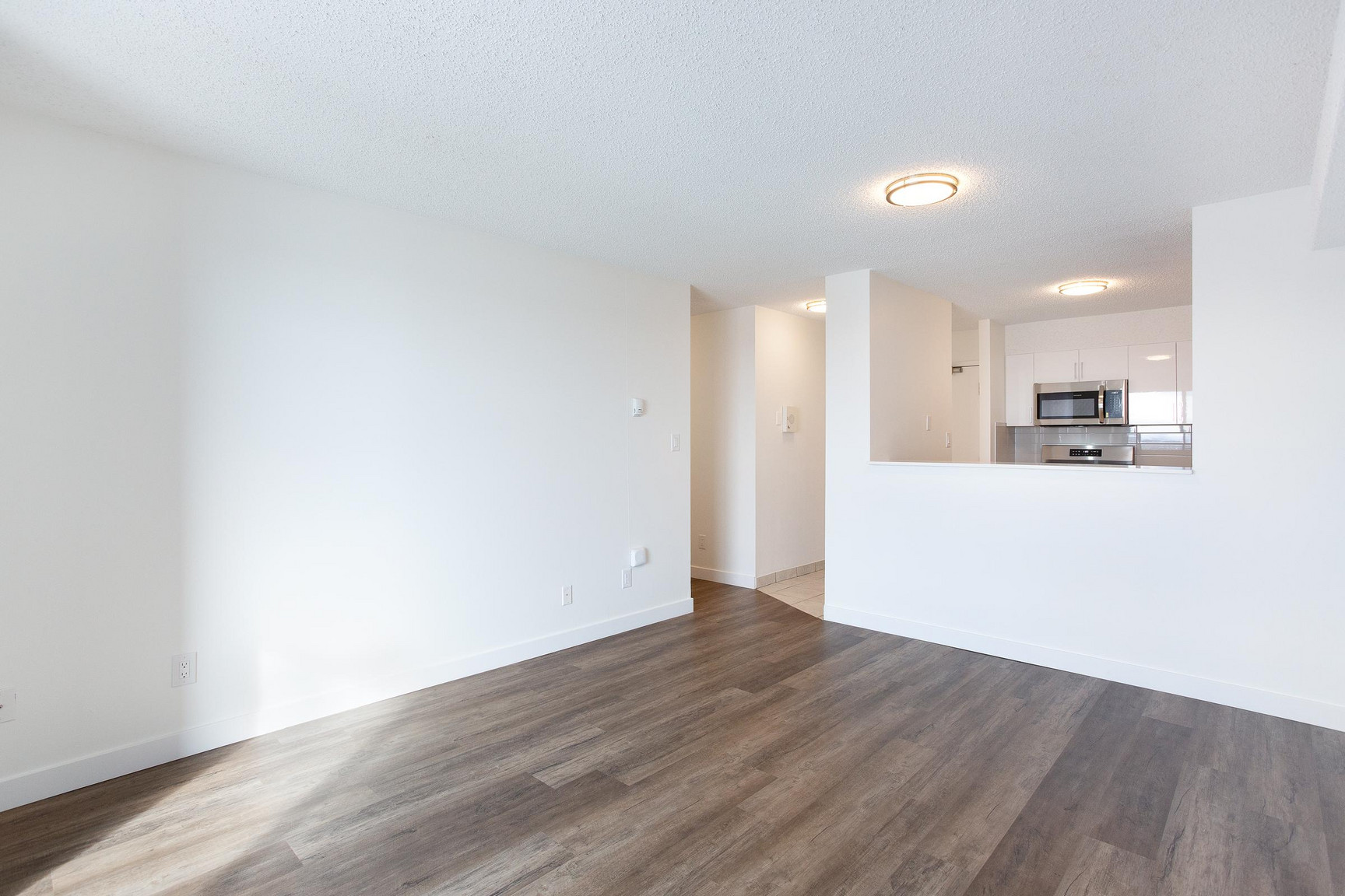 Stanley Park Place - Photo 4
