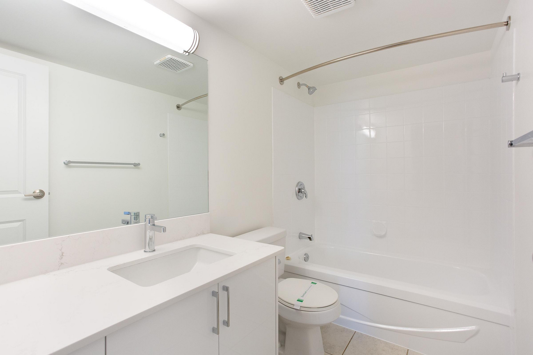 Stanley Park Place - Photo 9