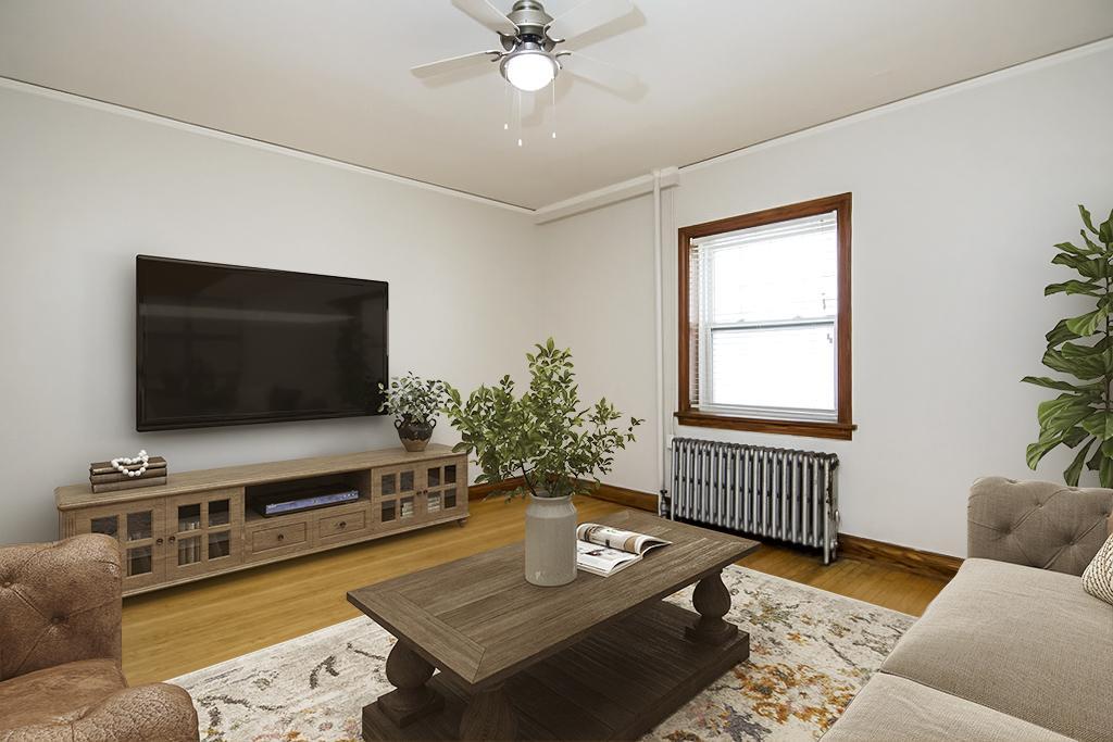435 Spence Street - Photo 2