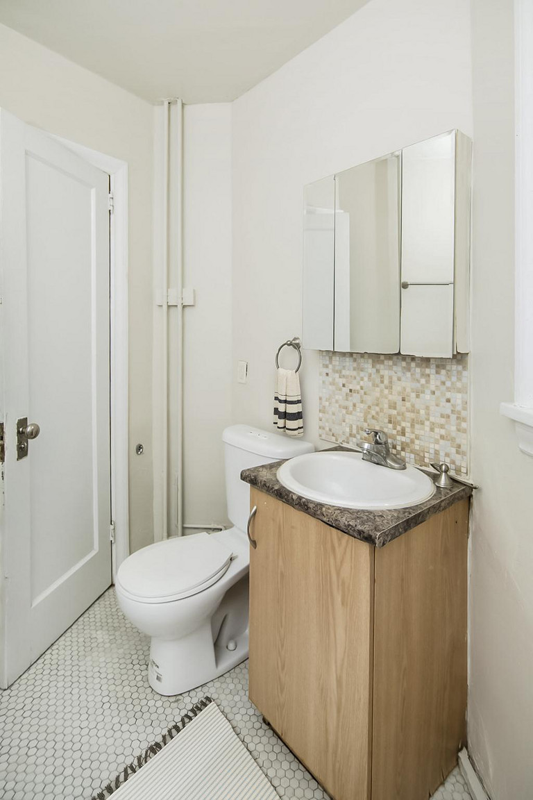 435 Spence Street - Photo 5