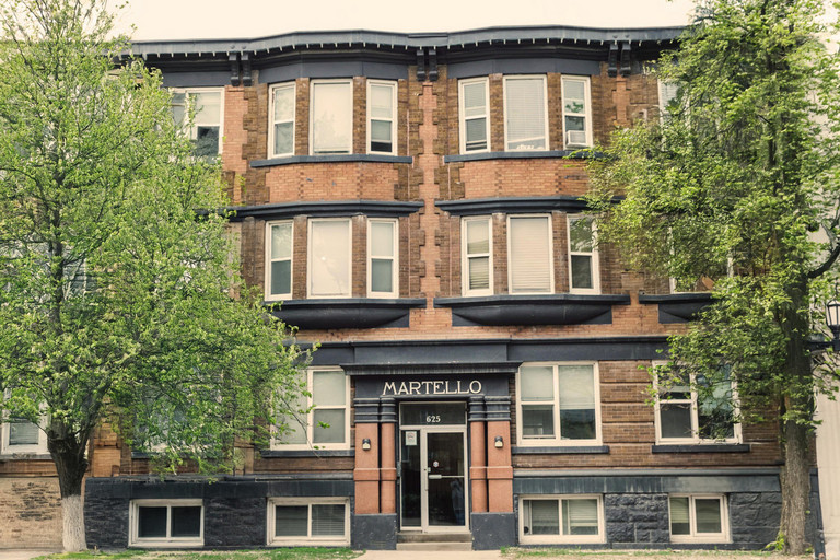 625 Broadway Avenue