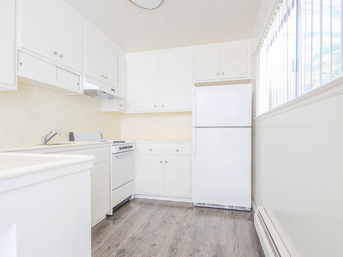 532-544 Forest Avenue