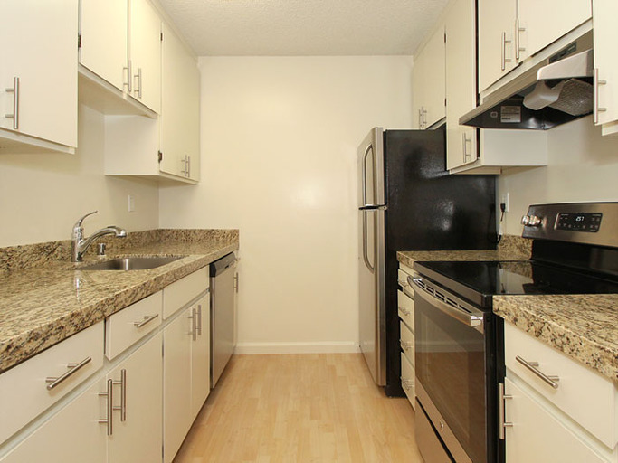 1256 Balboa Court