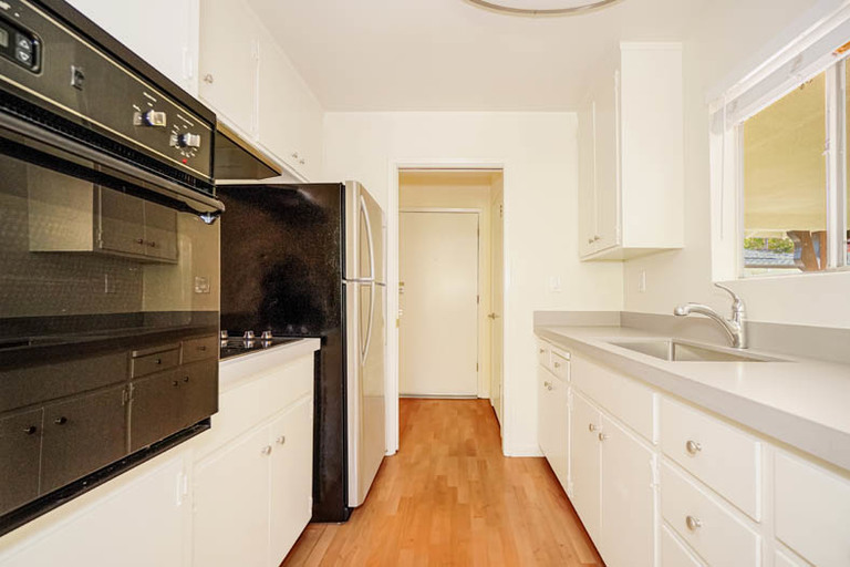 202 - 216 Ramona St. and 240 - 248 Hawthorne Ave.