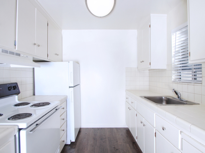 330 - 350 Curtner Avenue