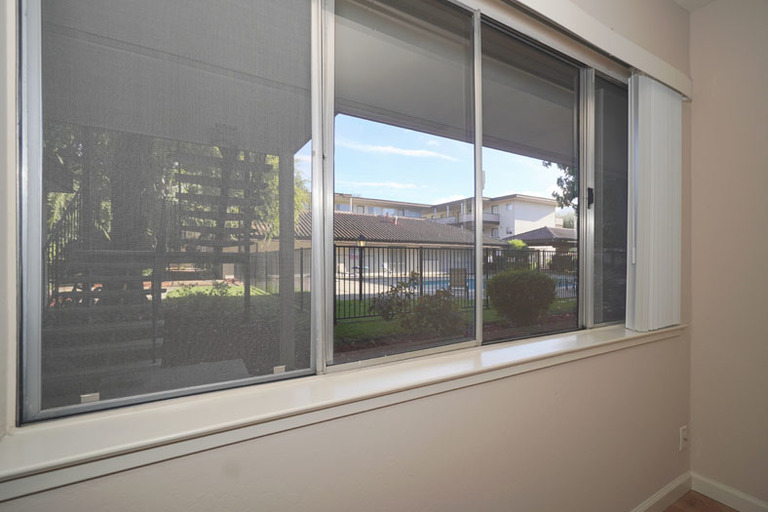 2700 Del Medio Court