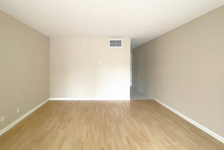 431 Dinah Court