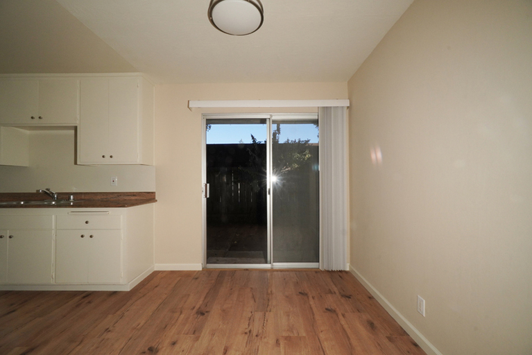 2700 Del Medio Court