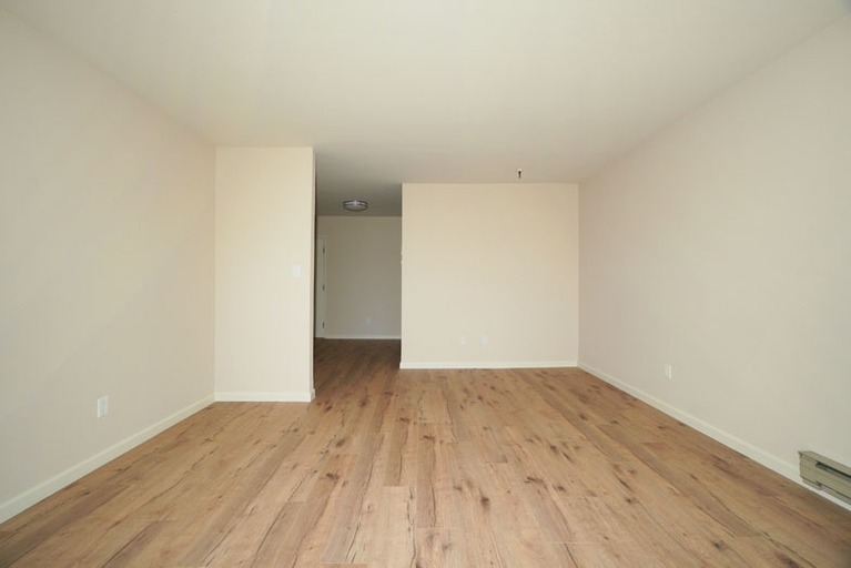 408 Grant Avenue