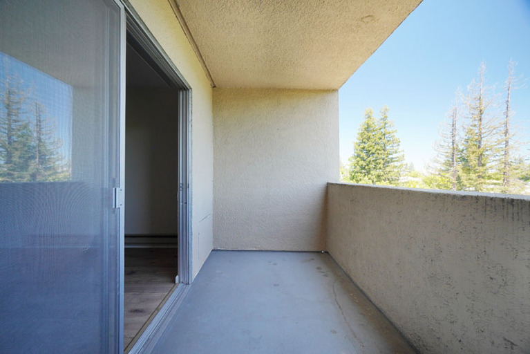 408 Grant Avenue