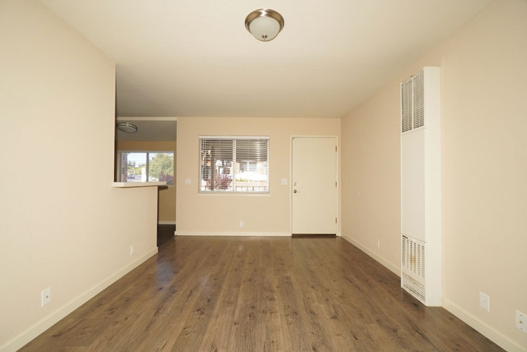 444 Ventura Avenue
