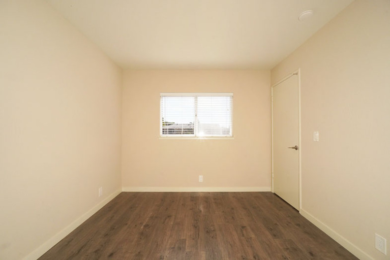 444 Ventura Avenue