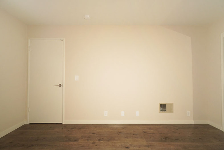 444 Ventura Avenue