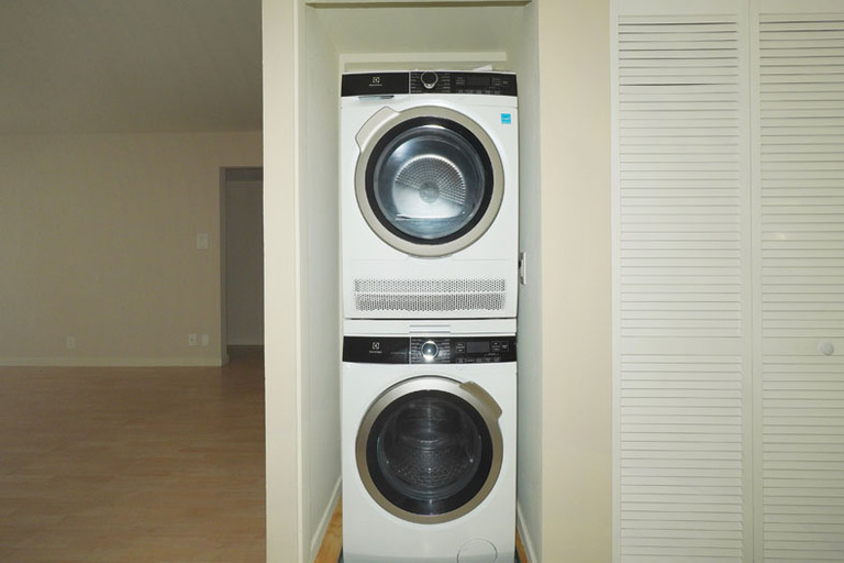120 - 122 East Creek Drive