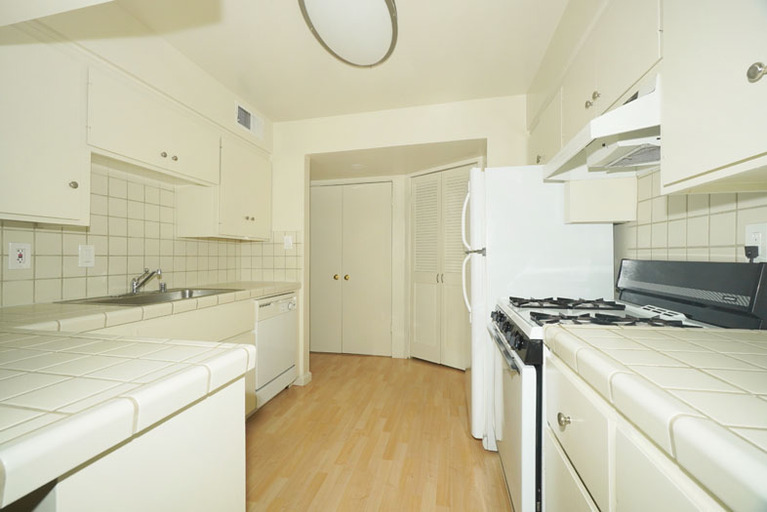 120 - 122 East Creek Drive