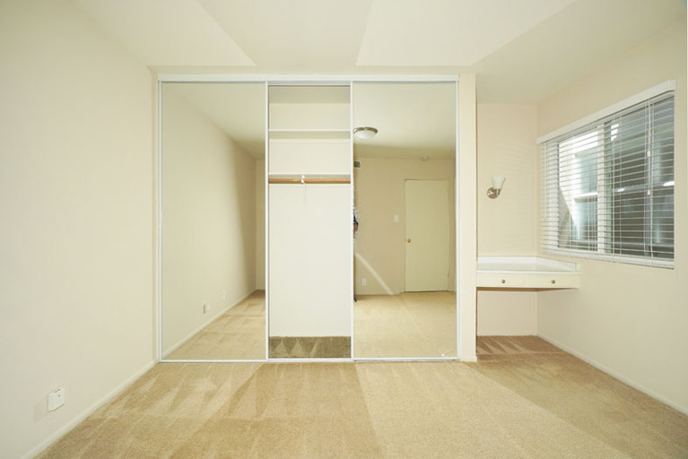 120 - 122 East Creek Drive