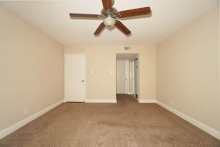 220 Palo Alto Avenue