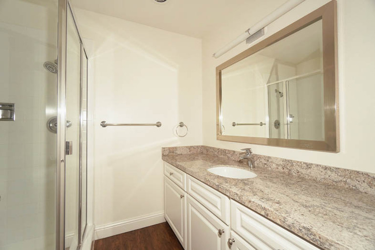 220 Palo Alto Avenue