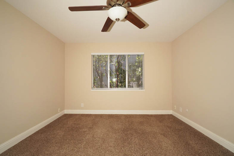 220 Palo Alto Avenue