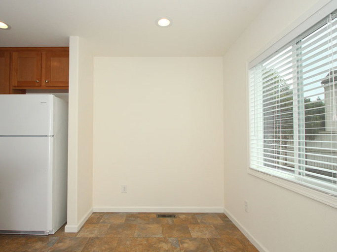 580 E. Ahwanee Avenue