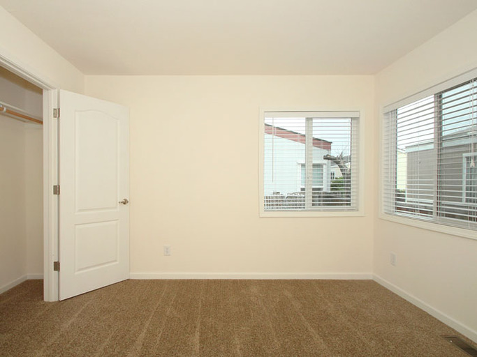 580 E. Ahwanee Avenue