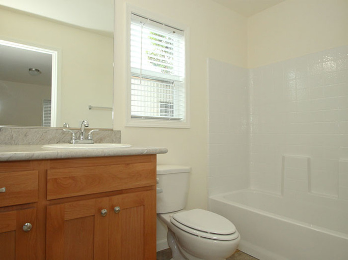 580 E. Ahwanee Avenue