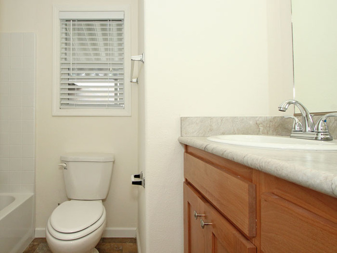 580 E. Ahwanee Avenue