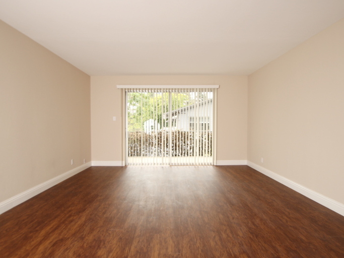 220 Palo Alto Avenue