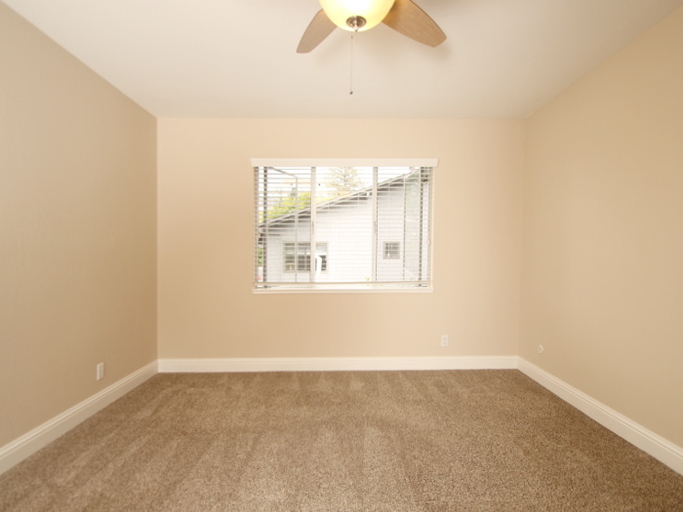 220 Palo Alto Avenue