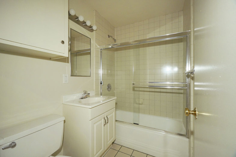 265 N Rengstorff Avenue