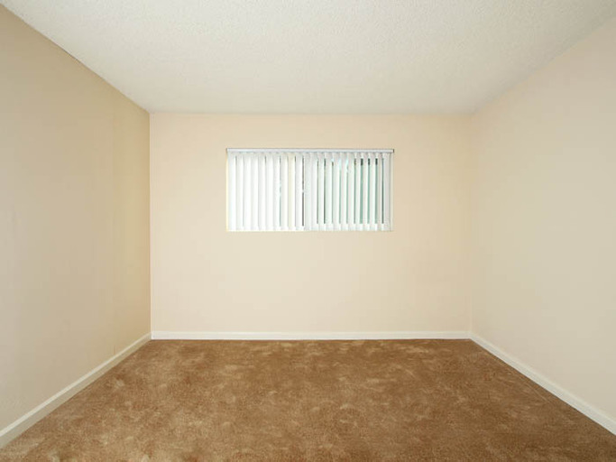 415 - 425 S Bernardo Avenue