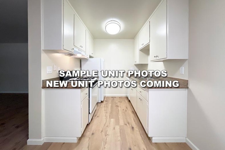 2700 Del Medio Court