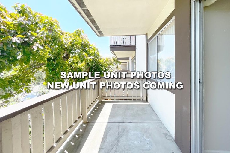 2700 Del Medio Court