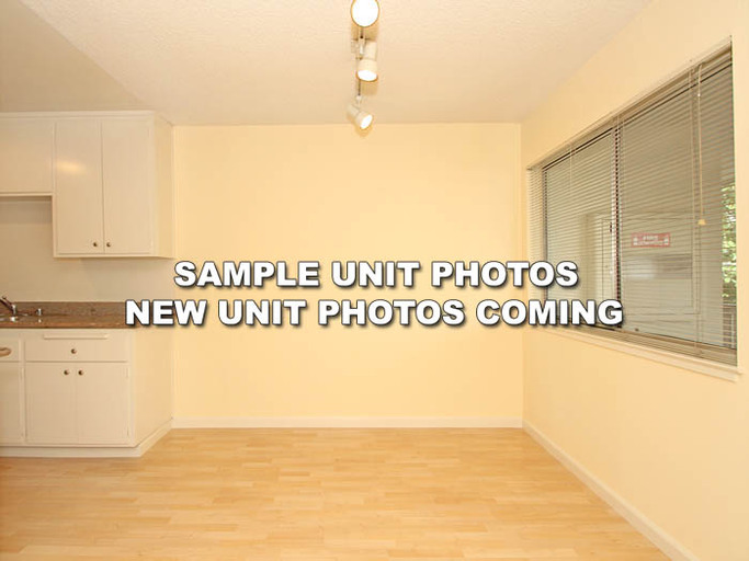 2700 Del Medio Court