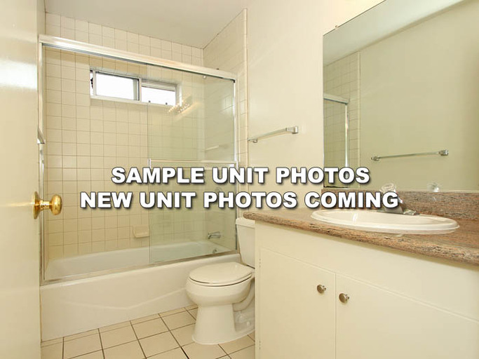 2700 Del Medio Court