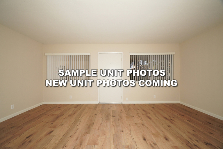 2700 Del Medio Court