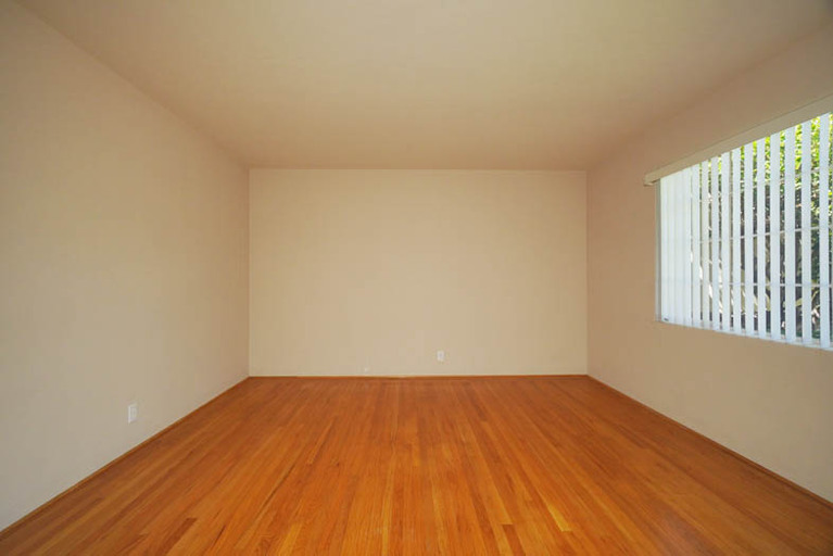 1502-1514 Madrono Ave