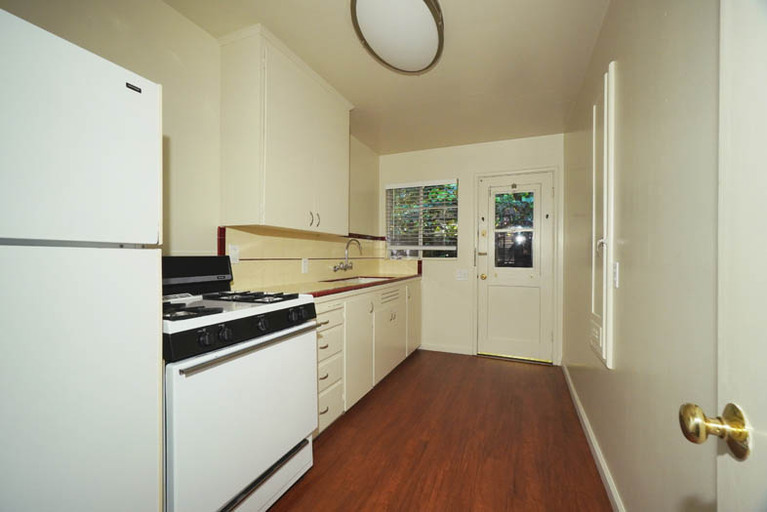 1502-1514 Madrono Ave