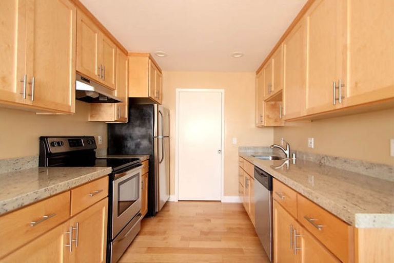 1410 Millbrae Ave