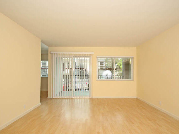 120 - 122 East Creek Drive