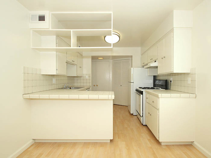 120 - 122 East Creek Drive