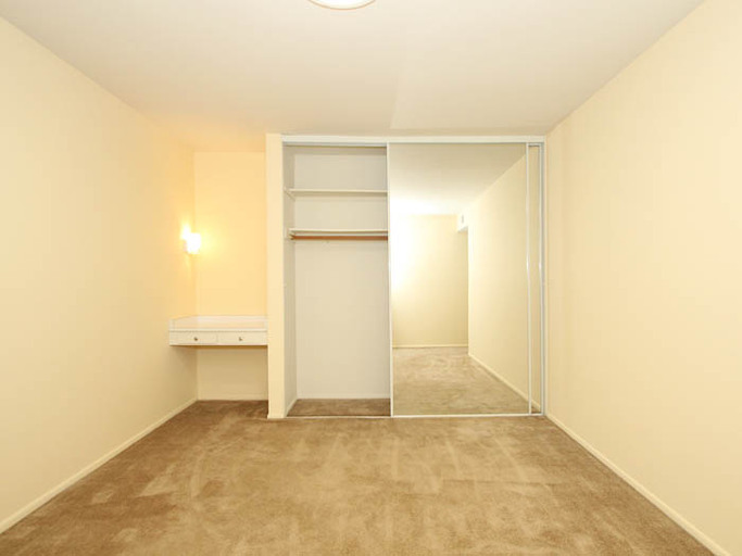 120 - 122 East Creek Drive