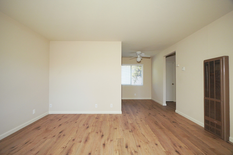 417 Del Medio Avenue