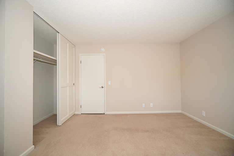 1256 Balboa Court
