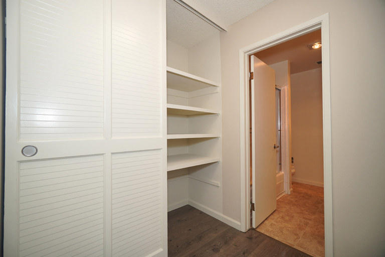 1256 Balboa Court