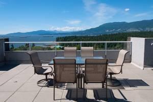 Comox - Photo 15