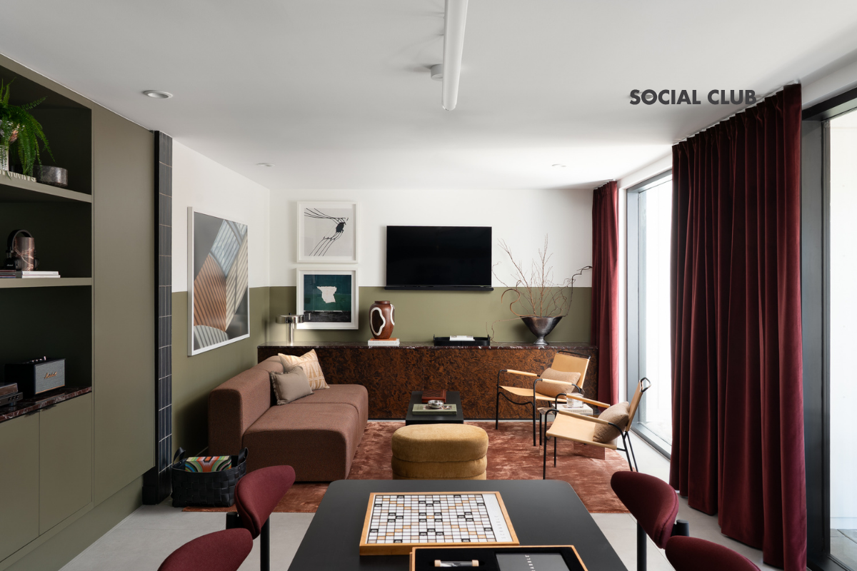Eastward  - Photo 27